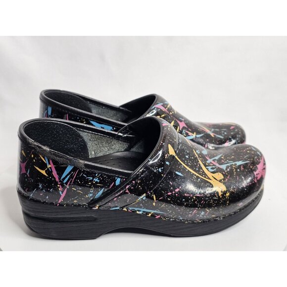 Dansko Womens Black Paint Platter Print Professional Clogs EU Size 38 US 7.5-8 - Picture 2 of 9